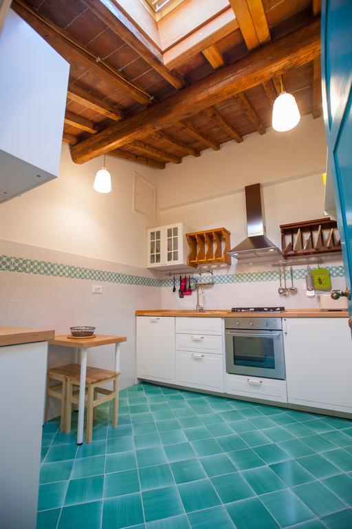 Appartamento Montebello Φλωρεντία Δωμάτιο φωτογραφία
