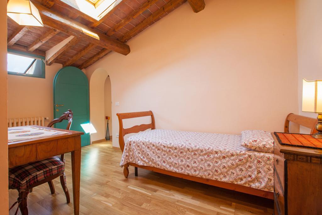 Appartamento Montebello Φλωρεντία Δωμάτιο φωτογραφία