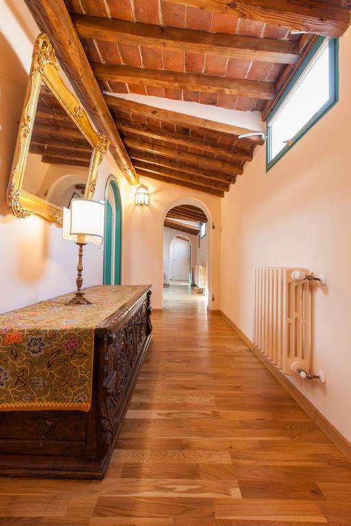 Appartamento Montebello Φλωρεντία Δωμάτιο φωτογραφία